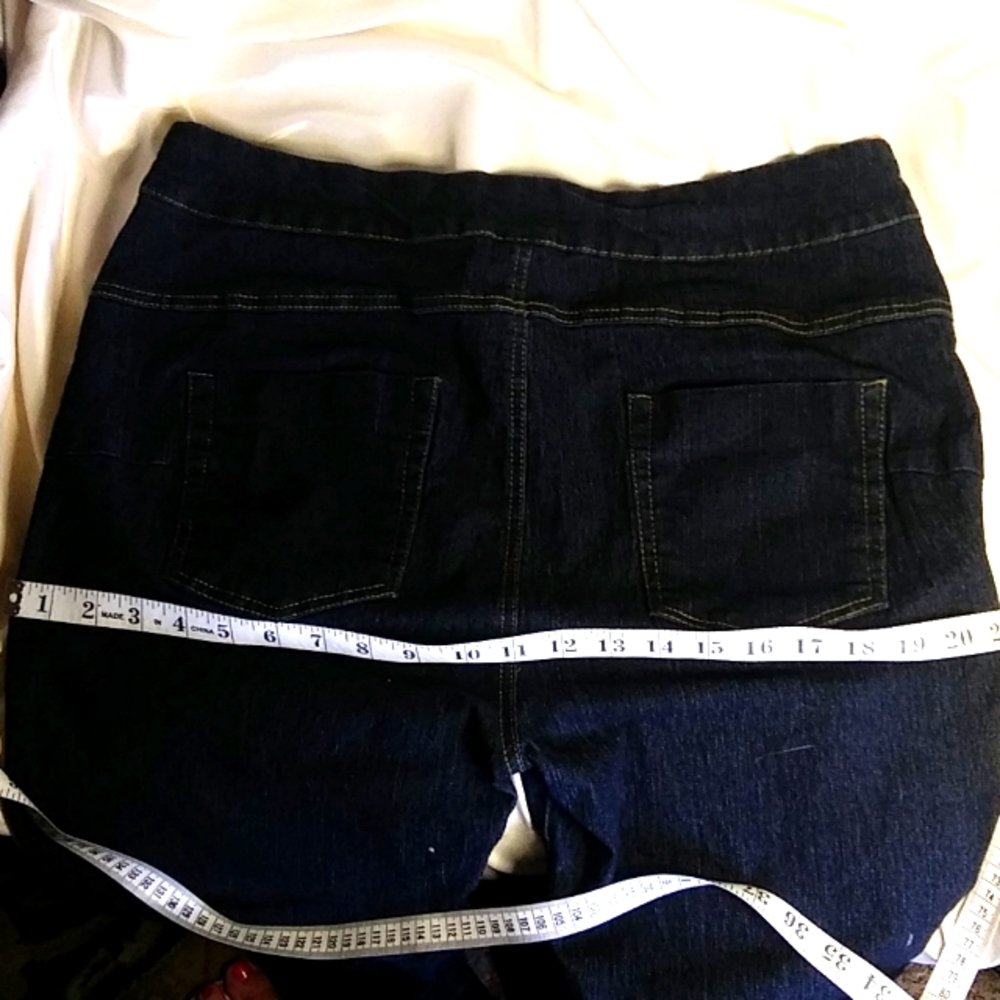 Stretch Jeans - Picture 7 of 10